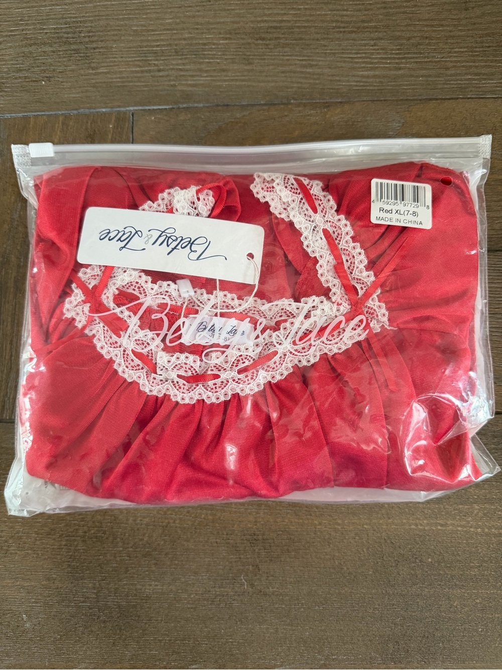 Red Girls’ Betsy & Lace nightgown size 7/8 NWT